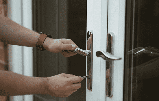 Promoting Longevity and Reliability: The Importance of Regular Maintenance for Smart Locks