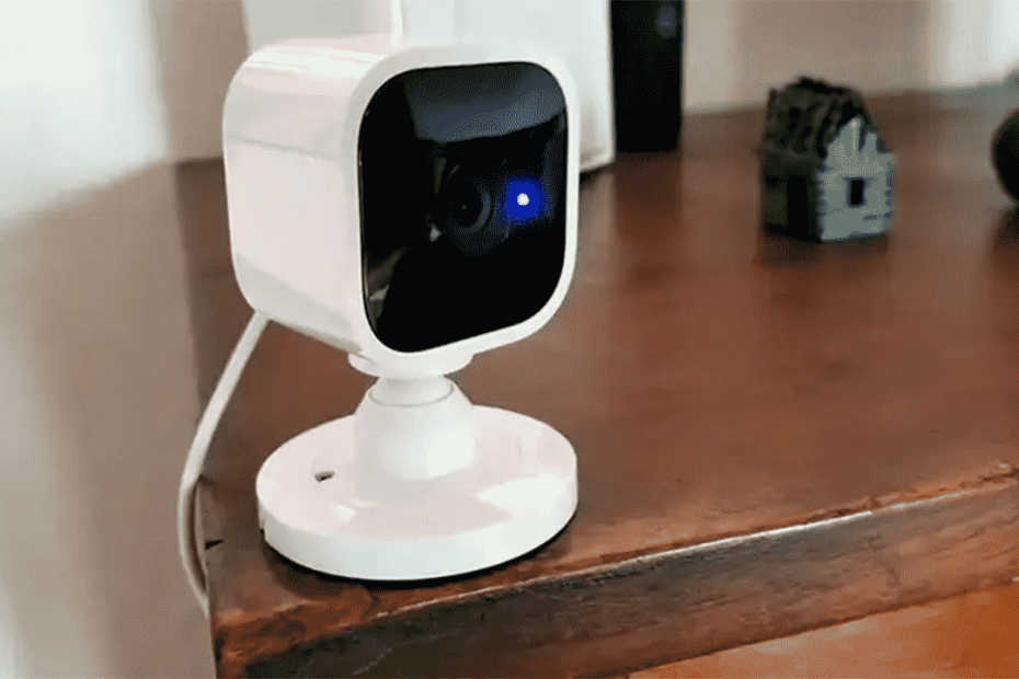 What Does A Blue Light On A Security Camera Mean